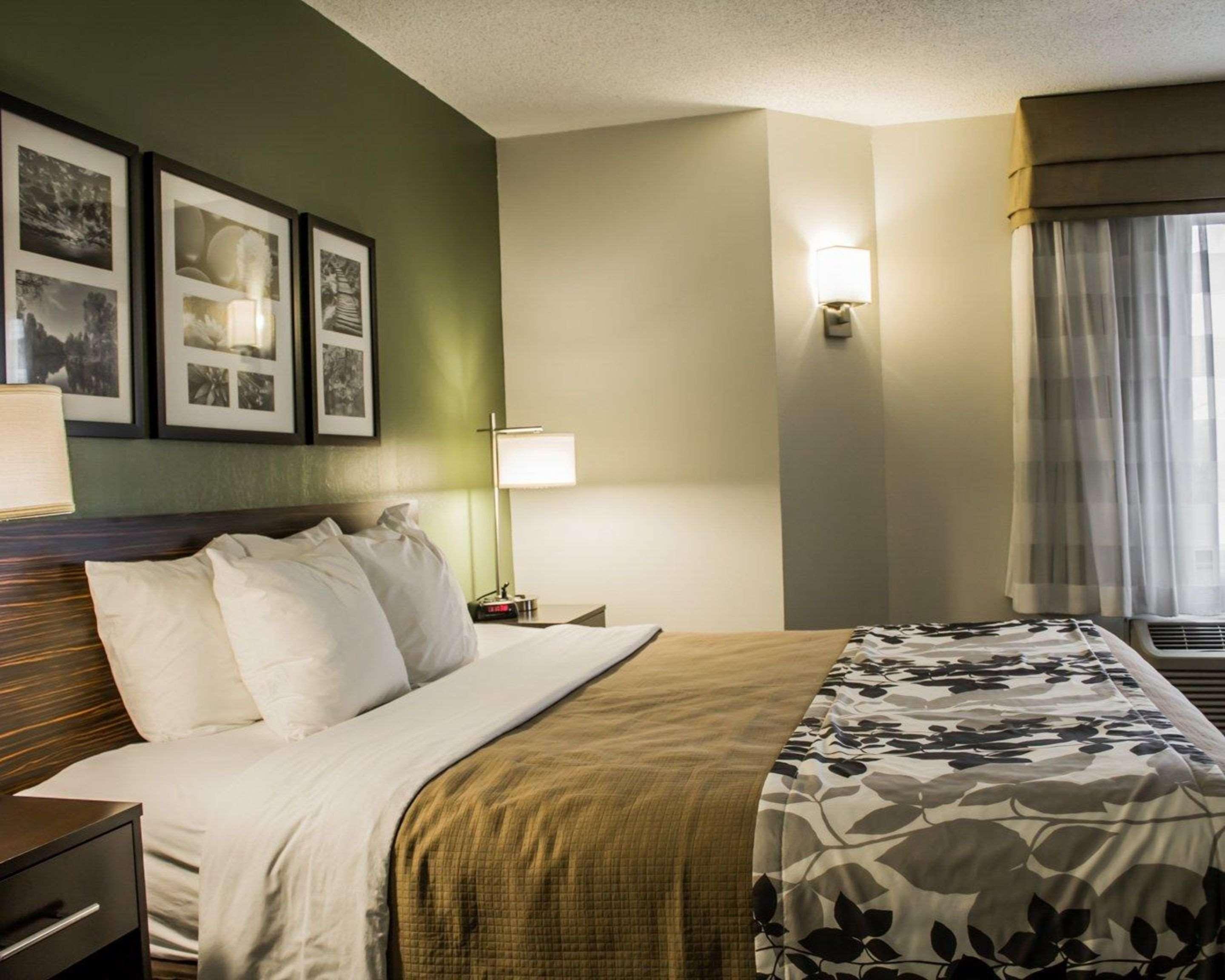 Sleep Inn Geistown Екстериор снимка