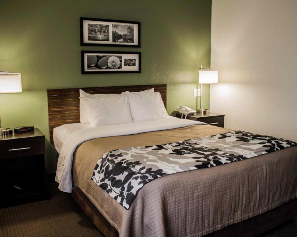 Sleep Inn Geistown Екстериор снимка