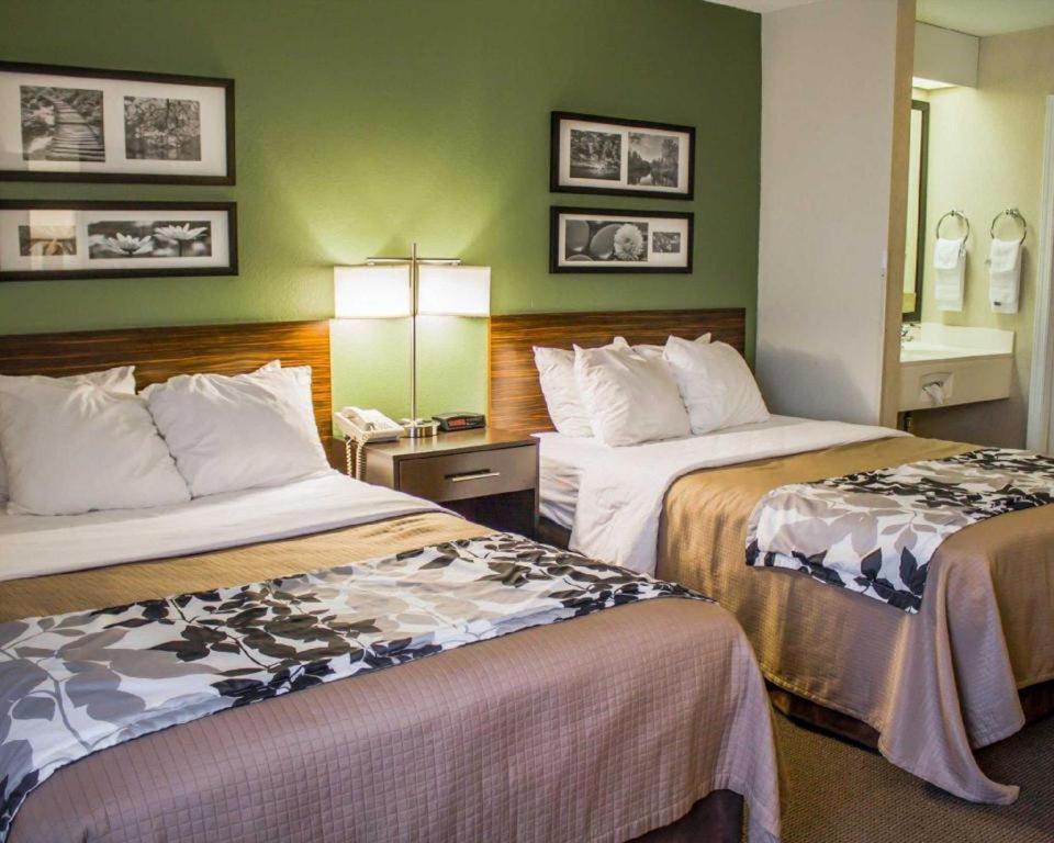 Sleep Inn Geistown Екстериор снимка