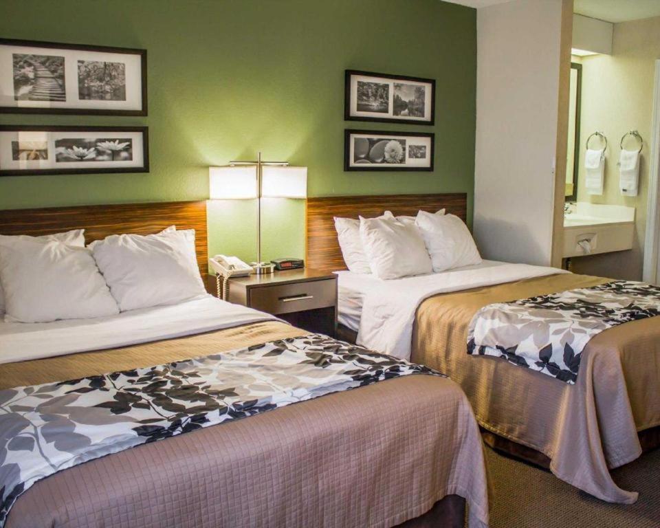 Sleep Inn Geistown Екстериор снимка