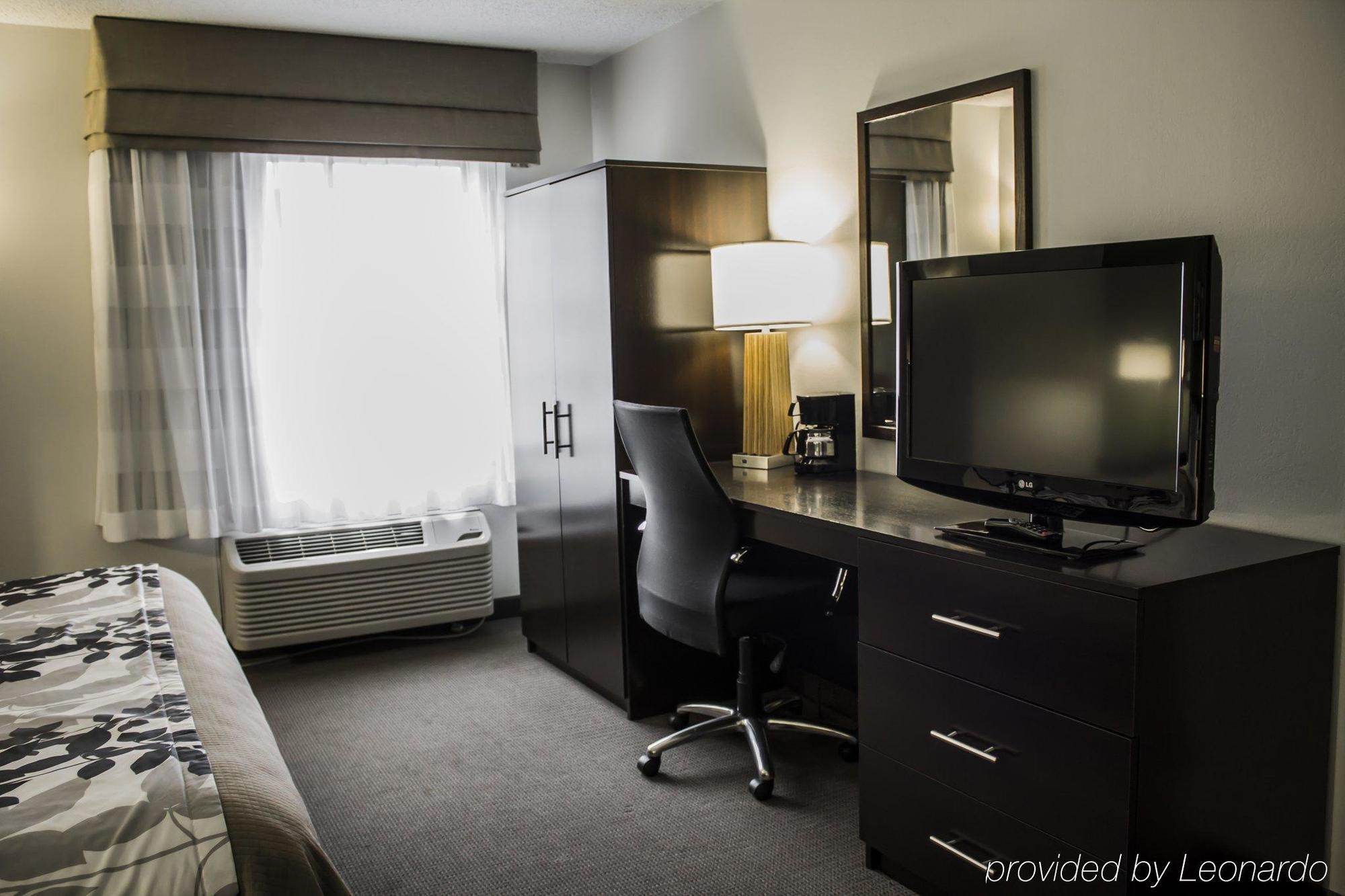Sleep Inn Geistown Екстериор снимка