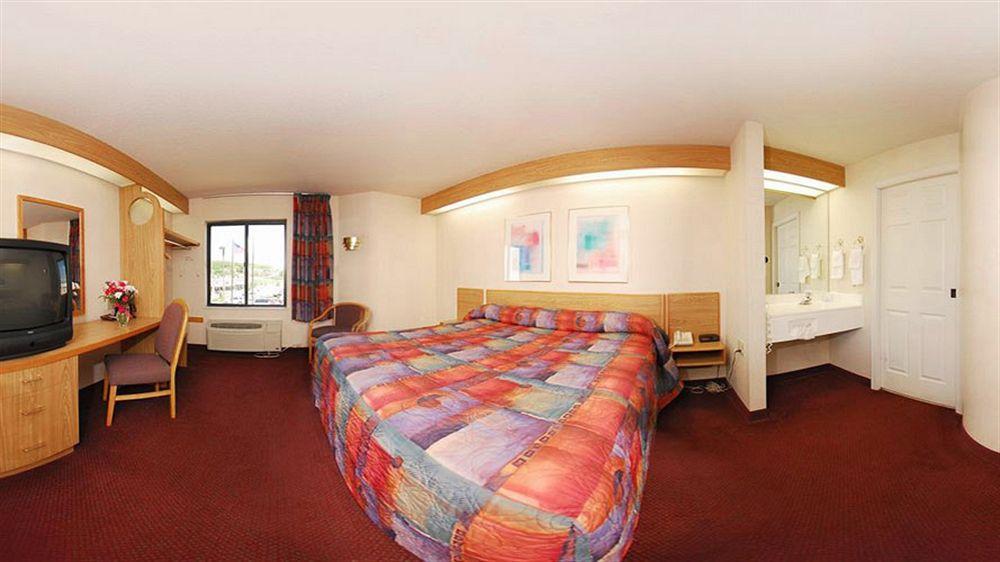 Sleep Inn Geistown Екстериор снимка