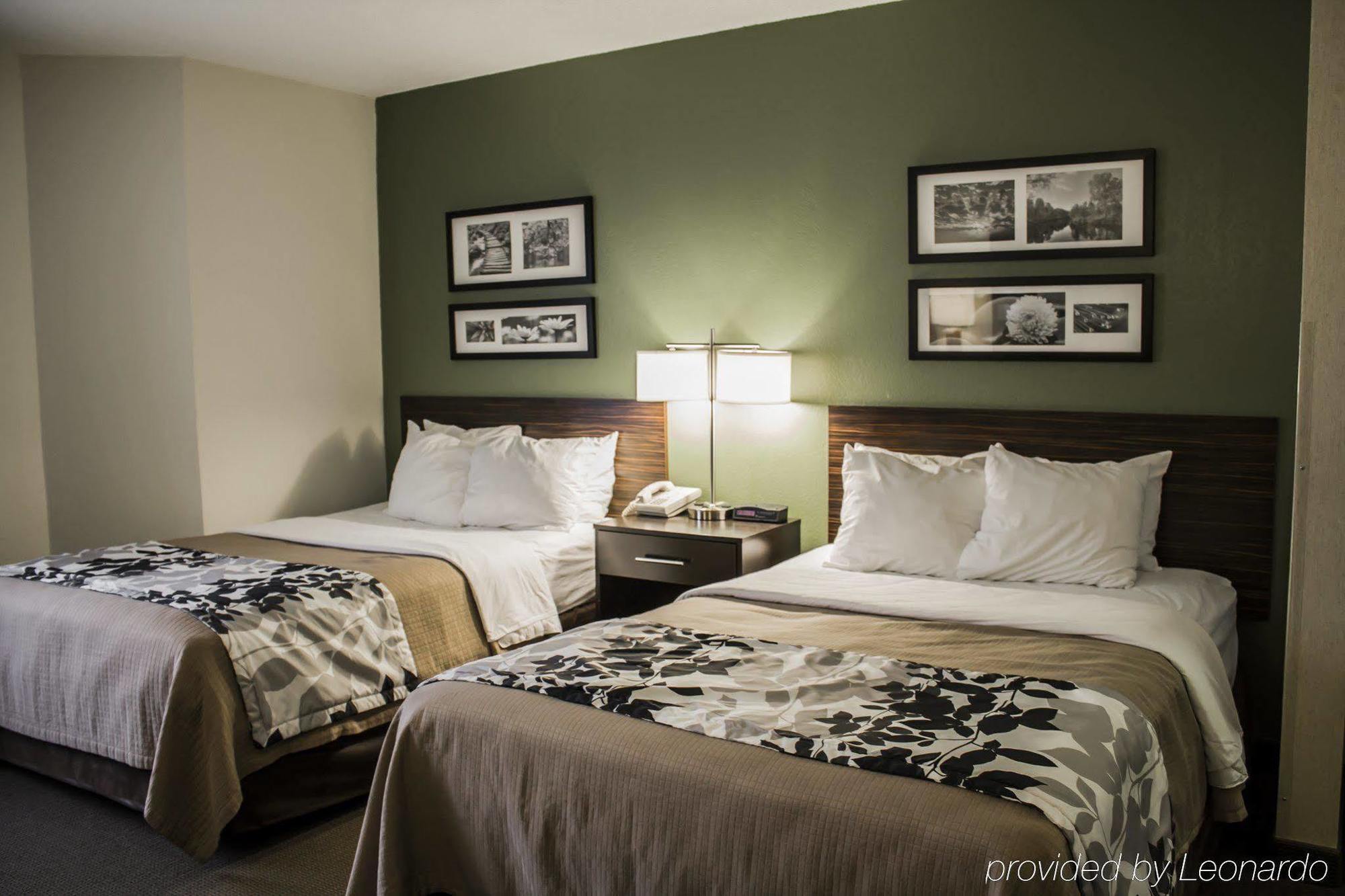 Sleep Inn Geistown Екстериор снимка